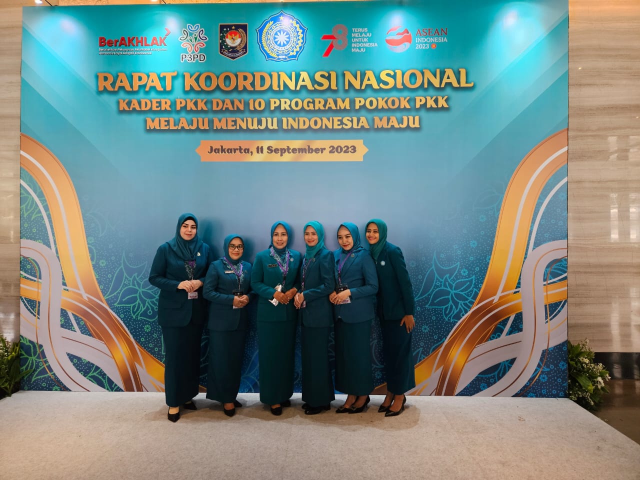 Ketua TP PKK Kabupaten Gresik Hadiri Rapat Rakornas PKK